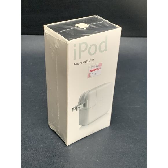 Vtg Apple IPOD Power Adapter M8636G/C - US And EU Power Adapters Included NOS - Picture 1 of 4